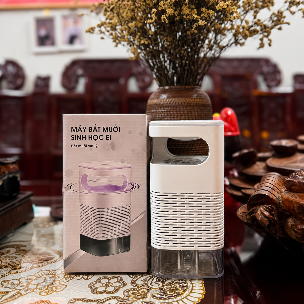Đèn bắt muỗi